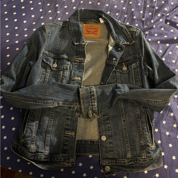 Levi’s Jean jacket - Picture 2 of 7